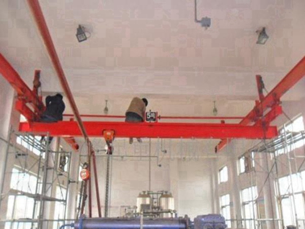 河南商丘冶金专用桥式起重机厂家 冶金专用桥式起重机钢水包搬运：工况适配与安全实践
